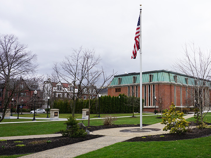 Eastern Colleges Science Conference 2017